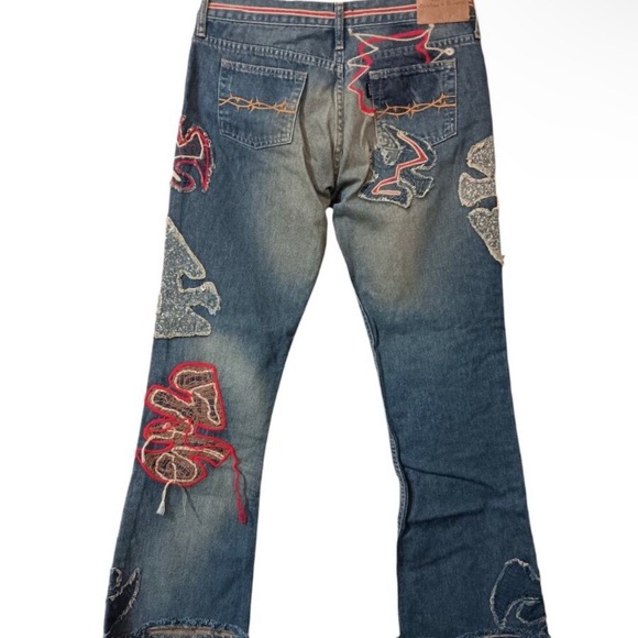 VINTAGE 90s Y2K Jeans 31x31 Artsy
Patched Applique Size 29 Fade Distressed
Denim - Picture 2 of 6